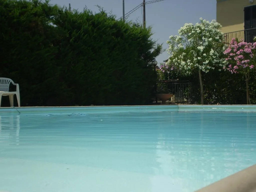 Nido Del Merlo Bed & Breakfast Santomato